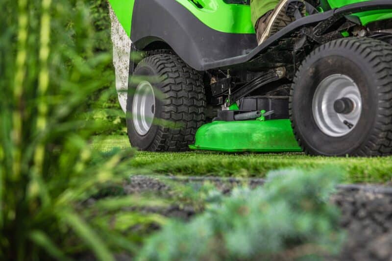 Comment choisir son tracteur tondeuse ? TerrassesetBalcons.fr — free download